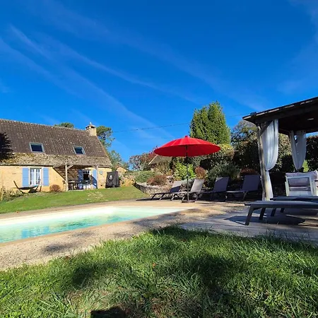 Les Mazaux Avec Piscine Chauffee Au Nord De Sarlat Feriehus *